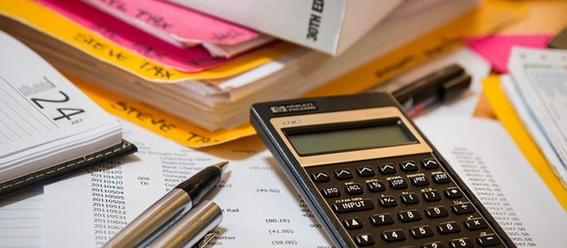 בודק שכר מוסמך